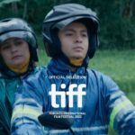 Ernest Prakasa Instagram - Salah satu film Indonesia terbaik yang pernah saya tonton mulai tayang di bioskop hari ini. Please banget jangan kelewatan nonton Budi Pekerti, gak bakal nyesel! 🫶