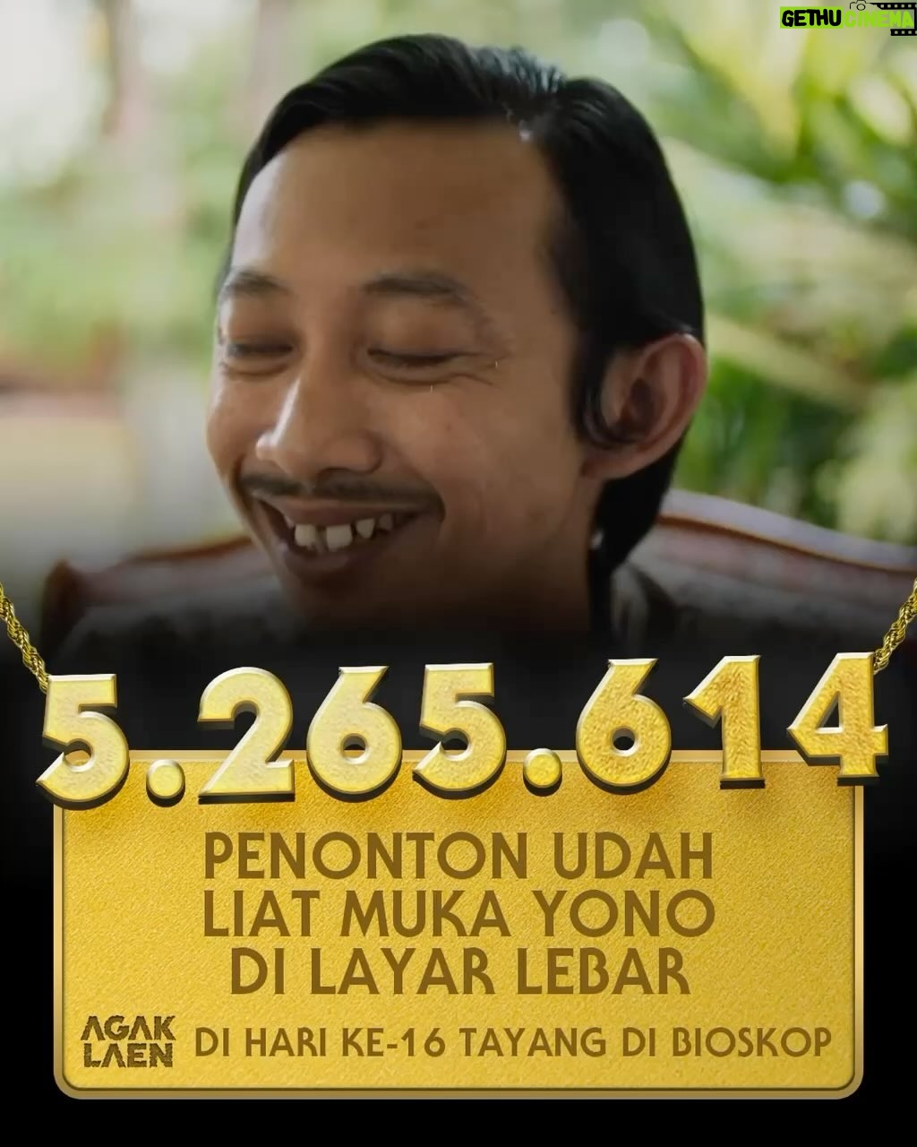 Ernest Prakasa - 37.2K Likes - Selamat berakhir pekan! Mari ceriakan harimu dengan menyaksikan senyuman seekor musang ngantuk. 🫶