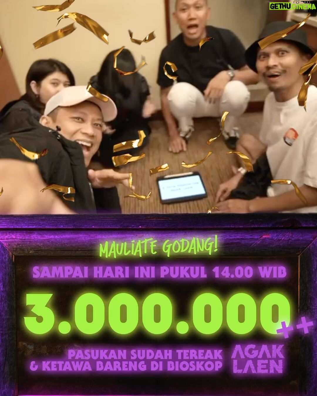 Ernest Prakasa - 38.4K Likes - Entah apa-apa lah ini. Nyerah aku. Cok ko apakan lah apanya itu biar apa sikit.