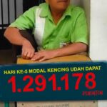 Ernest Prakasa Instagram - "Dipikir-pikir gampang juga ya cari duit. Cuma modal kencing." - Jefri Nichol sachet. GAS TEROS PASUKAN! 💥