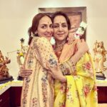 Esha Deol Instagram - Happy birthday mamma 🤗🧿♥️♥️♥️ Celebrating you today & forever.. a divine lady who lives life on her own terms with utmost grace & dignity.. a powerhouse.. A loving daughter & wife, compassionate mother, adorable grandmother, fantastic actor, graceful dancer , honest politician & the list can just go on & on … you are a force .. blessed by your parents, loved by the nation & adored by your husband, daughters & grandchildren. There can be only one Dream girl one Hemamalini .. stay blessed, happy, healthy & strong 💪🏼♥️🧿🤗😘 I love you ♥️🙏🏼 @dreamgirlhemamalini @aapkadharam @ahana_deol_vohra #happybirthday #happybirthdayhemamalini #happybirthdaymummy #loveyou #happybirthdaydreamgirl #hemamalini #eshadeol #gratitude ♥️🧿