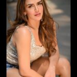Esha Deol Instagram - Crushed 🤟🏻😜 EshaDeolXTinaDehal 📸Photographer - @tinadehal 💄HMU - @fatima_dsouza @ankitamanwanimakeupandhair 💃🏻Styled by - @imeshadeol ♥️Managed by -@palsandpeersentertainment 🕺🏼Staff - @shankarjadhav813 #Eshadeol #Tinadehal #sequin #bold #bling #layladylay #slay #photoshoot #bosslady #photooftheday #trending #photooftheday #explore #photoshoots #gratitude ♥️🧿