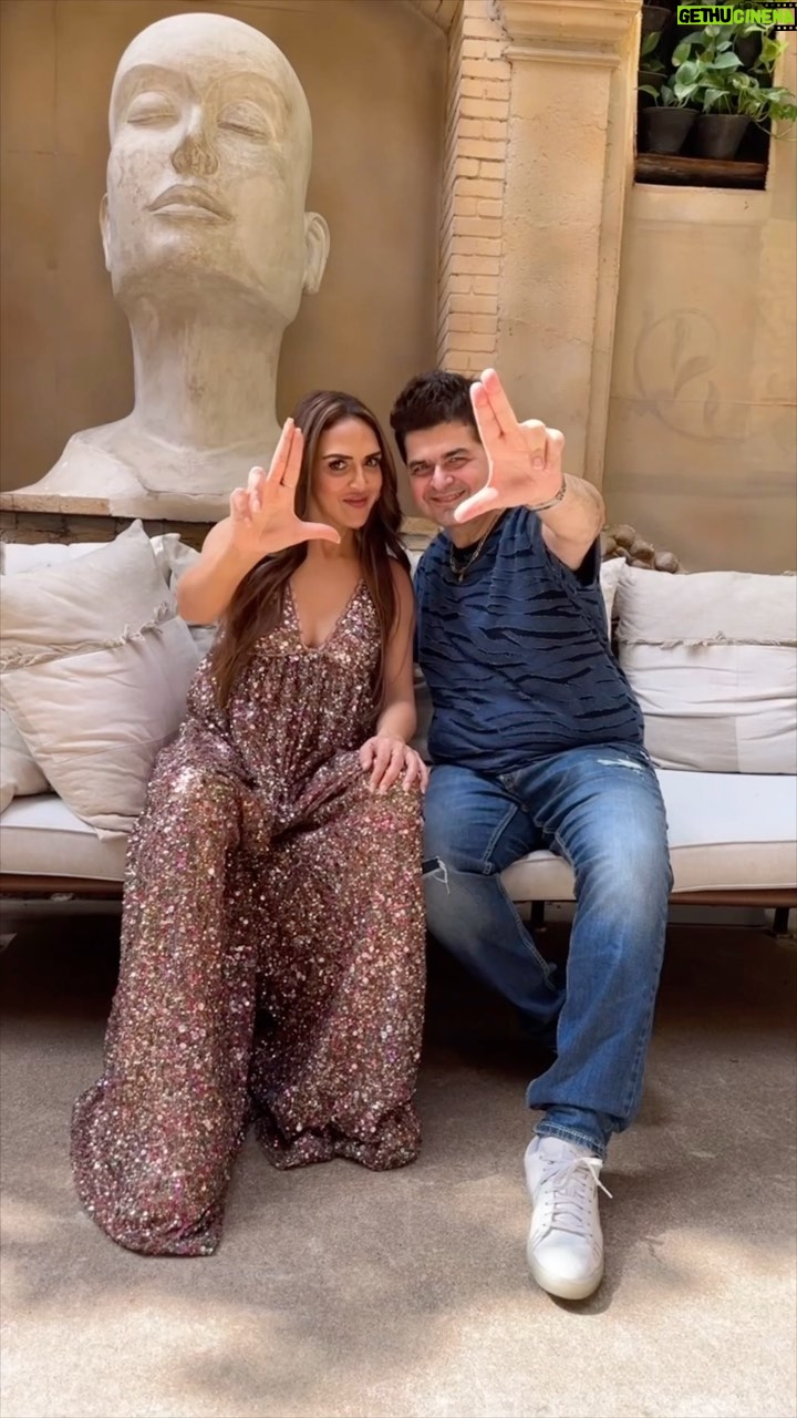 Esha Deol Instagram - #btswithdabboo With Enigmatic Esha 💖✨🪩 @imeshadeol @dabbooratnani Videography @manishadratnani Edit by @kiararatnani @myrahratnani Post production @dabbooratnanistudio #dabbooreels #dabbooratnani #dabbooratnaniphotography #dabbooratnanicalendar #explore #reels #eshadeol 16.09.2023 Dabboo Ratnani Photography