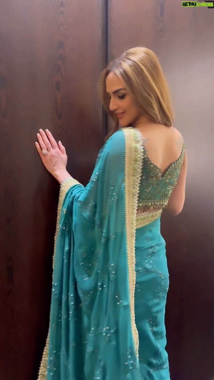 Esha Deol Instagram - 🐬🩵 #aboutlastnight Styled by @kareenparwani Saree : @studiobagechaa Jewellery : @gehnajewellers1 HMU @surve.jaya @_narendrajadhav_ @shankarjadhav813 #desi #sari #turquoise #blue #justlookgorgeous #indianwear #ethinic #gratitude ♥️🧿
