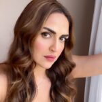 Esha Deol Instagram – 💙🖤💛

HMU @_narendrajadhav_ @surve.jaya 
Managed by @palsandpeersentertainment
 
#events #delhi #travel #workmode #actorslife #reelsinstagram #trendingreels #reelitfeelit #reelkarofeelkaro #mondayblues #eshadeol #gratitude ♥️🧿