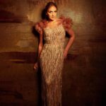 Esha Deol Instagram – There is a side of me that has always loved rustic vintage looks with earthy colours…. These pictures do just that . 
🤎🤎💗🤎🤎

Produced by : @hicelebmagazine
Published @hicelebmagazine
Shot by @a.rrajaniphotographer
Stylist – @aas_thaaaa
Assistant Styling- @anne_ankitaa
Outfit @amitgt_officialpage
Jewellery @rafthelabel
Makeup @richie_muah 
Hair @fatima_dsouza
Editing – A.Rrajani team
Location – A.Rrajani Photography Studio

#hicelebmagazine #covergirl #fridayvibes #vintagestyle #eshadeol #gratitude 🧿♥️