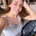 Esha Deol Instagram - Face your fears & live your dreams !! 30th हो या 31st बजाते रहो 🤟🏻😅( अपना workout करो ) 💪🏼♥️🧿 #weekend #saturdayvibes #december #love #gratitude ♥️🧿