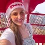 Esha Deol Instagram - @hamleyswonderland @jioworldgarden had a wonderful time with the kids 😍♥️🎄 Everyone in Mumbai must go enjoy with the family. #christmas #hamleyswonderland #mumbai #fun #kids #family #gratitude ♥️🧿