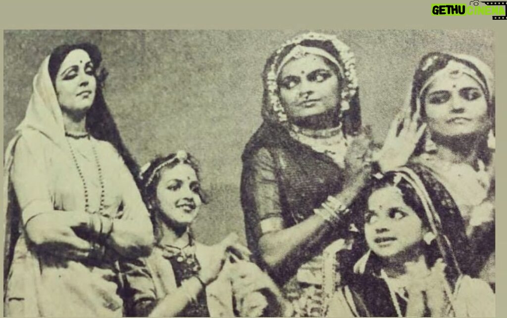 Esha Deol Instagram - This one is so special ♥️ A 7 year old me with my baby sister, my mum & my aunt all on stage performing the dance ballet Meera . Meera bai portrayed by my mother to which I played baby meera 🫶🏼 @dreamgirlhemamalini @ahana_deol_vohra @prabhaah #throwbackthursday #throwback #dance #indiandance #dancers #family #meera #india #mythology #indiangirls #gratitude ♥️🧿