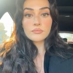 Esra Bilgiç Instagram -