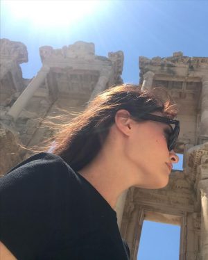 Esra Bilgiç Instagram - 🍅