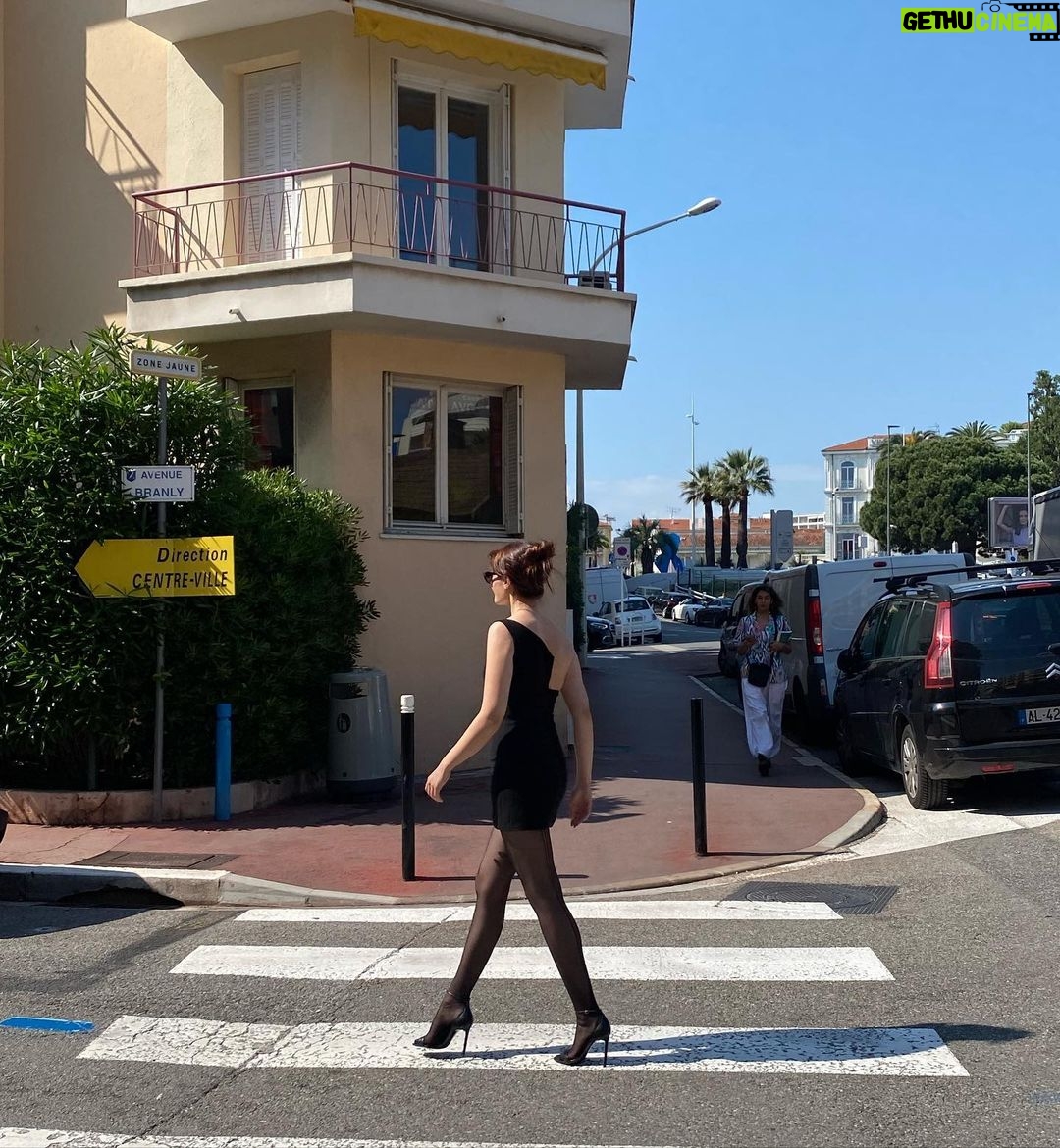 Esra Bilgiç Instagram - #cannesfilmfestival Cannes - Plage De La Croisette