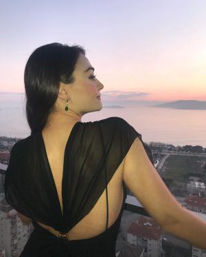 Esra Bilgiç Instagram - 