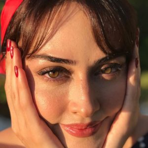 Esra Bilgiç Instagram - Temmuz bitmeden. ❤️