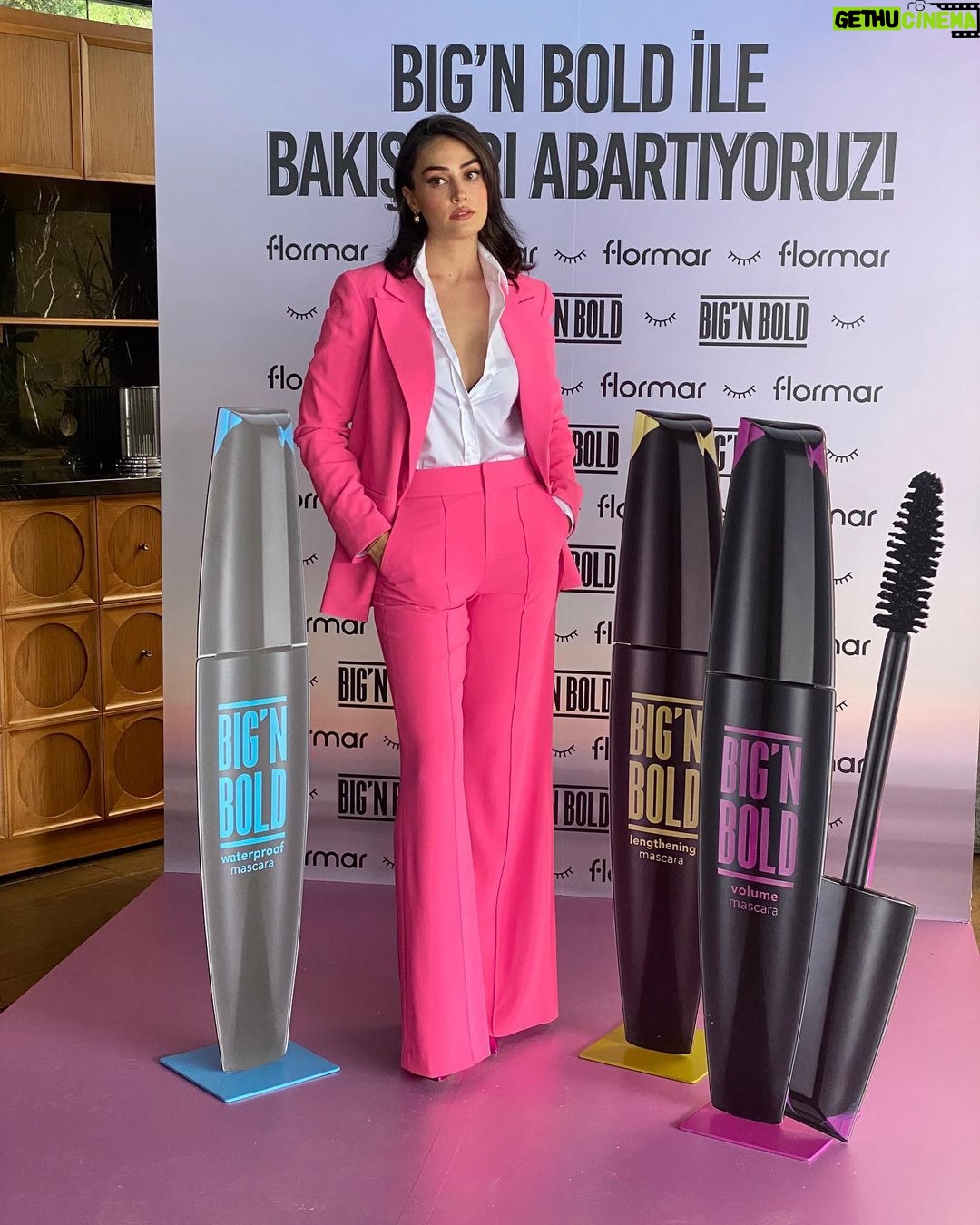 Esra Bilgiç Instagram - @flormarturkiye 💘 #flormar
