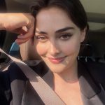 Esra Bilgiç Instagram -