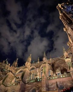 Esra Bilgiç Instagram - 🎪🔭🌌 Strasbourg, France