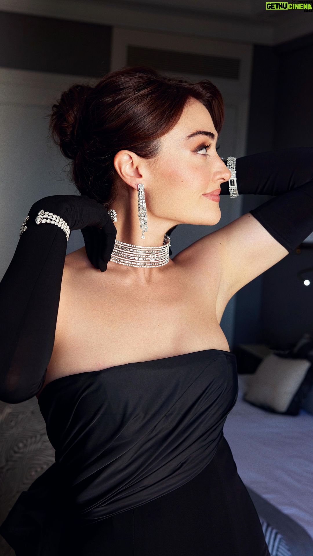 Esra BilgiƧ Instagram - š¤ @messikajewelry