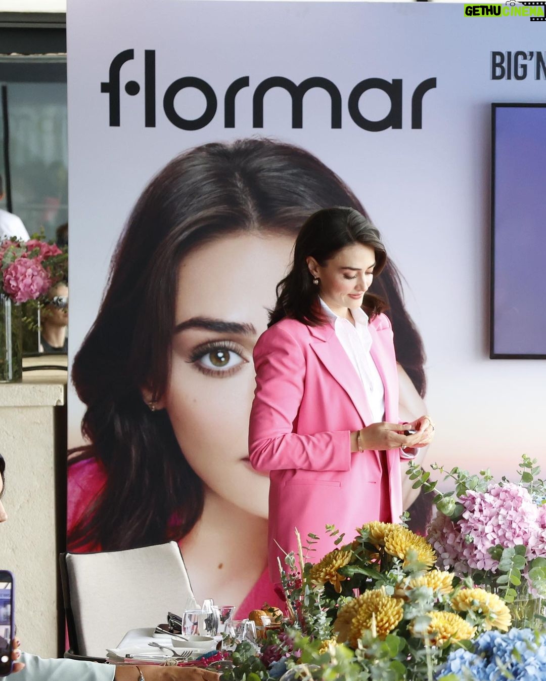 Esra Bilgiç Instagram - @flormarturkiye 💘 #flormar