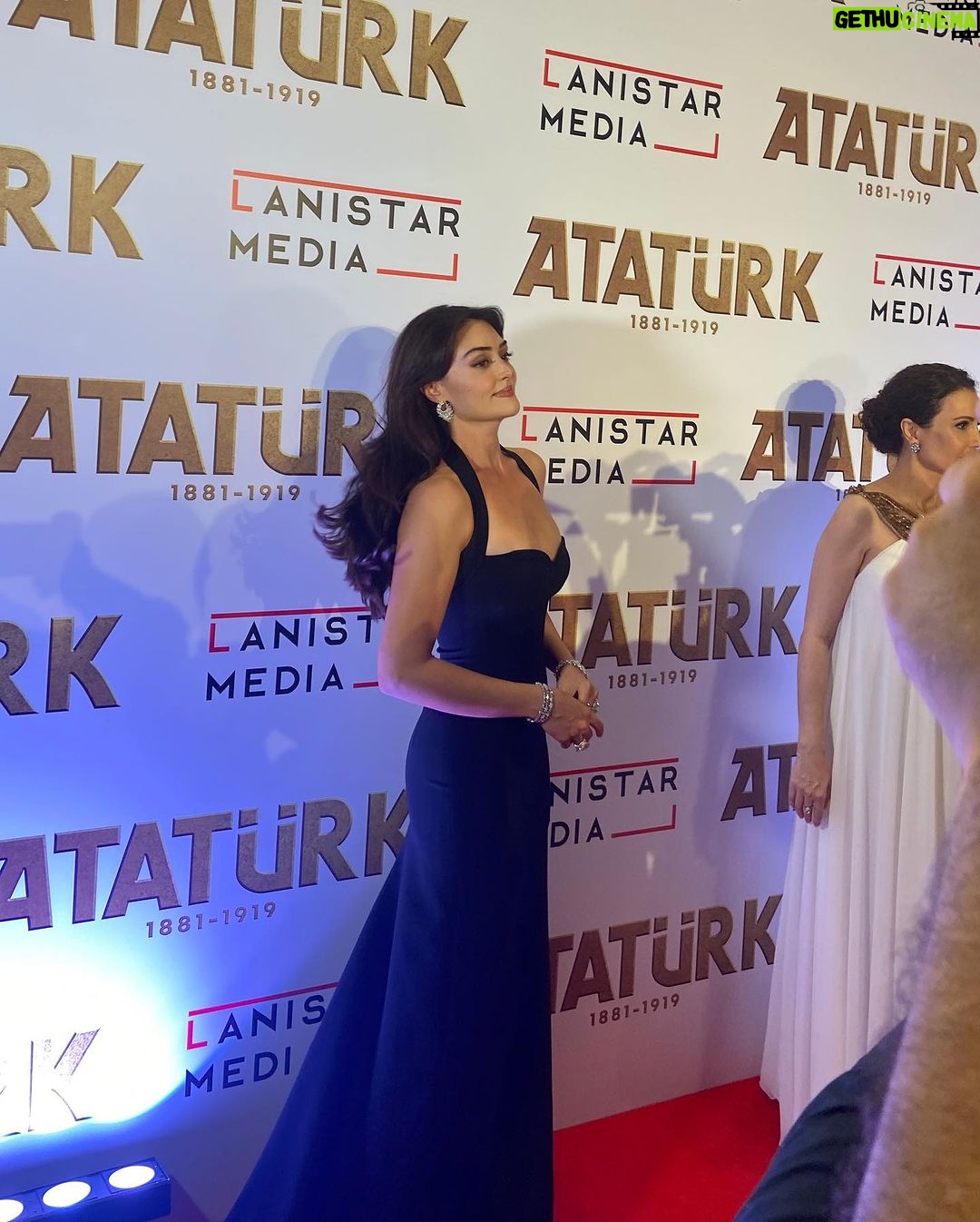 Esra Bilgiç Instagram - @ataturkthemovie 🌹