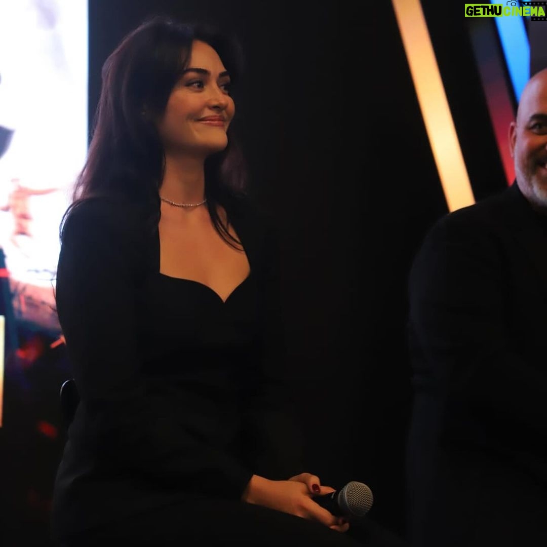 Esra BilgiƧ Instagram - @ataturkthemovie š¤ @lanistarmedia @o3medya
