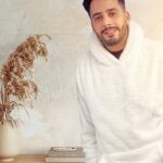 Essam Elsakka Instagram - #winter ❄️ #white #essamelsaka ✌️#مسلسل_صدفة