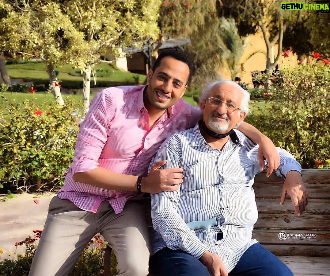Essam Elsakka Instagram - رحمة الله عليك كنت اطيب القلوب وإنسان بمعني الكلمة هتوحشنا ياحبييي البقاء لله