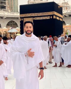 Essam Elsakka Instagram - اللهم تقبل يارب وارزقنا الخير والنجاح والرضا يارب العالمين❤️ 🕋