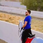 Essam Elsakka Instagram - ❤️🐴🐴🤗 #horse #horses #horsesofinstagram #equestrian #horseriding #equine #pony #pferd #equestrianlife #horselove #dressage #horselover #instahorse #love #cheval #showjumping #horselife #photography #nature #عصام السقا #horseofinstagram #caballo #riding #horsebackriding #pferdeliebe #caballos #horsepower #horsephotography #essamelsaka #essamelsakkaa