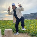 Esteban Ahn Instagram – Feliz año nuevo 🎁 Gracias por otro año y este 2024 nos vamos más SinMi que nunca 🤍