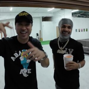 Esteban Ahn Instagram - En el mismo día del estreno de ‘Vvs Switch Remix’ saldrá el ‘Michu Michu Vlog’ 🔥😍☺️