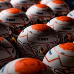 Esteban Ocon Instagram - Minis minis minis! ✍🏼 thank you for all your orders and support, there’s still a few left in stock just in time for the holidays! 🤩 Merci beaucoup pour toutes vos commandes de mini-casques, il en reste encore une quantité limitée juste avant Noël! 🙏🏼