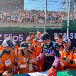 Esteban Ocon Instagram - Expérience IRRÉELLE !!! 🤯 Une des ambiances les plus incroyables de toute de ma vie !! Le public français est vraiment le meilleur 🇫🇷 Félicitations à tous les pilotes pour votre parcours pour en arriver là, vous êtes toutes et tous des légendes!! Fier aussi d’avoir assisté à la super victoire de mon poto @depielof1 et la team @alpinecars ! Et bien sûr un grand bravo à @xsqueezie et à toute l'équipe du @gp_explorer pour cette journée inoubliable. MERCI MERCI MERCI 💙🤍❤️