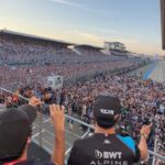 Esteban Ocon Instagram - Expérience IRRÉELLE !!! 🤯 Une des ambiances les plus incroyables de toute de ma vie !! Le public français est vraiment le meilleur 🇫🇷 Félicitations à tous les pilotes pour votre parcours pour en arriver là, vous êtes toutes et tous des légendes!! Fier aussi d’avoir assisté à la super victoire de mon poto @depielof1 et la team @alpinecars ! Et bien sûr un grand bravo à @xsqueezie et à toute l'équipe du @gp_explorer pour cette journée inoubliable. MERCI MERCI MERCI 💙🤍❤️