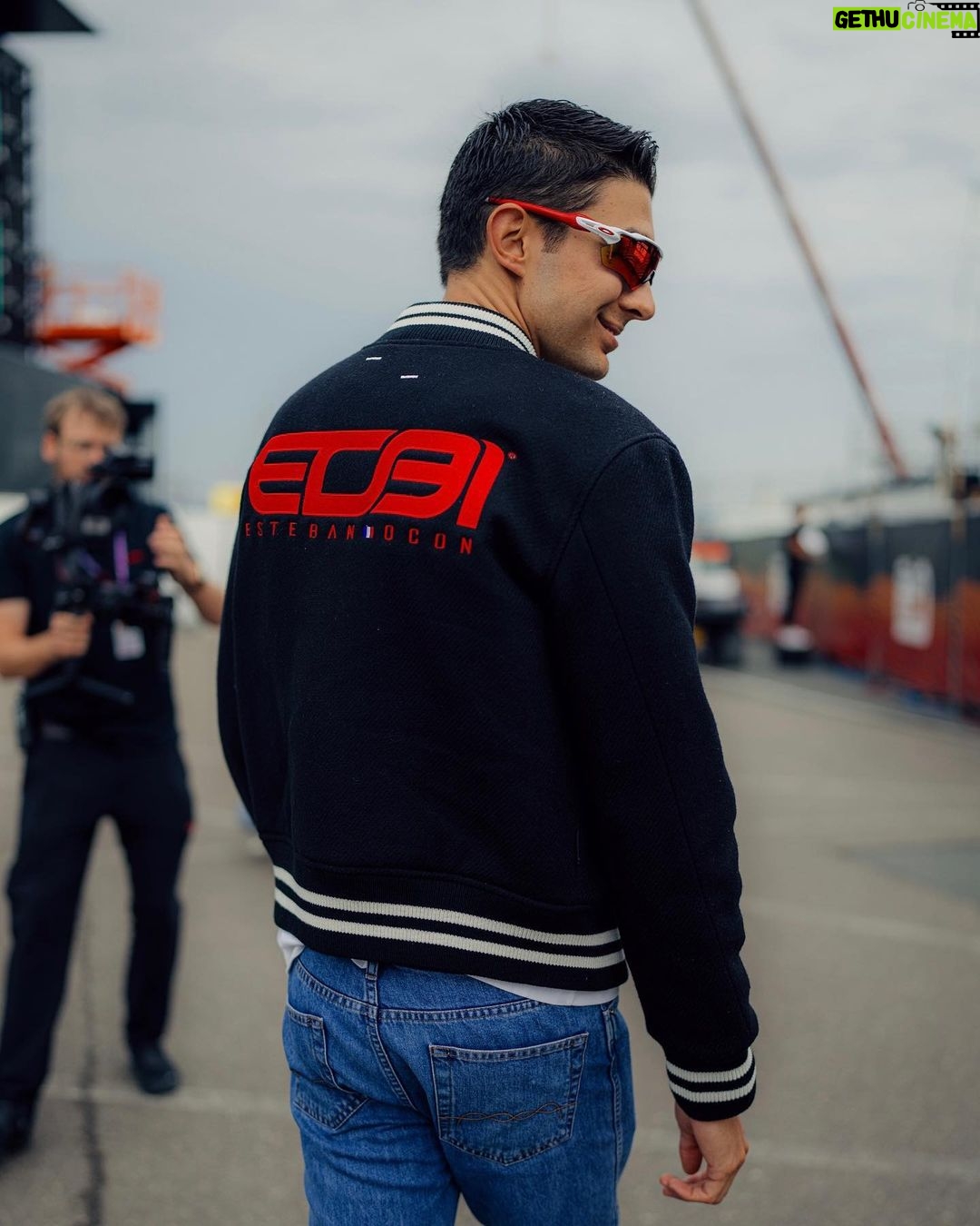 Esteban Ocon Instagram - Zandy 😎🇳🇱 good to be back! Zandvoort Circuit
