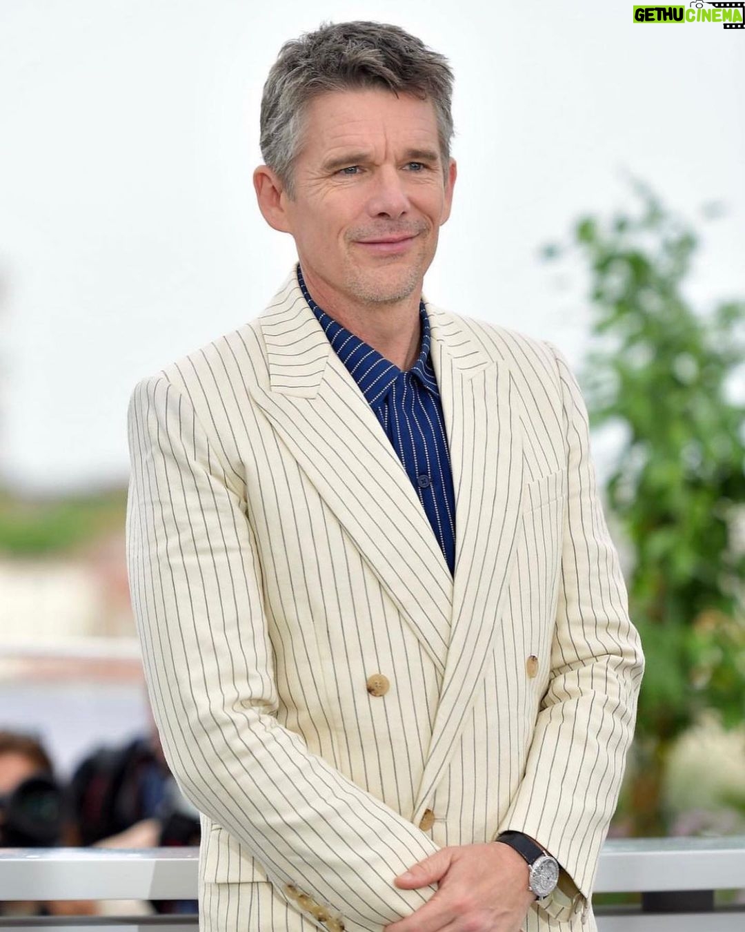 Ethan Hawke Instagram - The @festivaldecannes premiere of Pedro Almodóvar’s short film, Strange Way of Life // Extraña Forma De Vida. Cannes, France