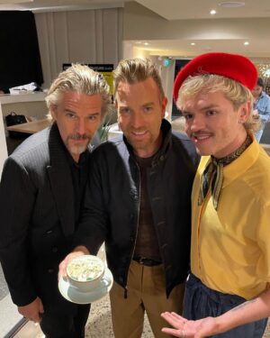 Ethan Hawke Instagram - Ewan McGregor: A+ actor, one of the coolest guys on the planet, and the friend who makes sure you don’t spill coffee all over your suit at a film festival. 
Swipe for more with #EwanMcGregor, @rodgarcia59, @maribelverdu, and #SophieOkonedo for our movie #RaymondAndRay at #TIFF22.
