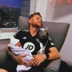 Ethan Payne Instagram - What a weekend, Welcome to the world Olive Ottilie Payne 💚 My heart couldn’t be more full, I am beyond proud of @faithlouisak for everything. Women are super heroes. Forever loving my little family 🫒💚 London, United Kingdom