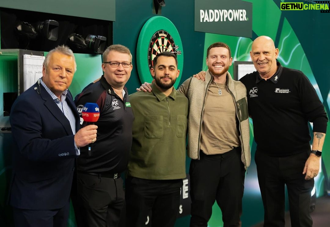 Ethan Payne Instagram - @behzingagram the first winner on the Ally Pally stage this evening! ⚒️ Alexandra Palace