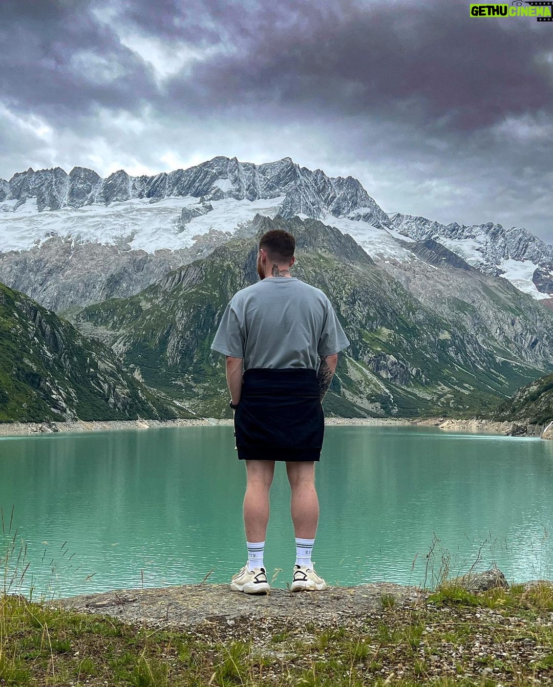 Ethan Payne Instagram - beanie minter cooked 👨🍳 Andermatt, Switzerland