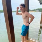 Ethan Wacker Instagram - Lake day w the fam #shotbymom