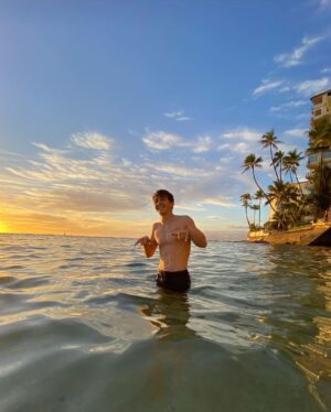 Ethan Wacker Instagram - I love how in Hawaii throwing up shakas every 20 seconds isn’t unusual
