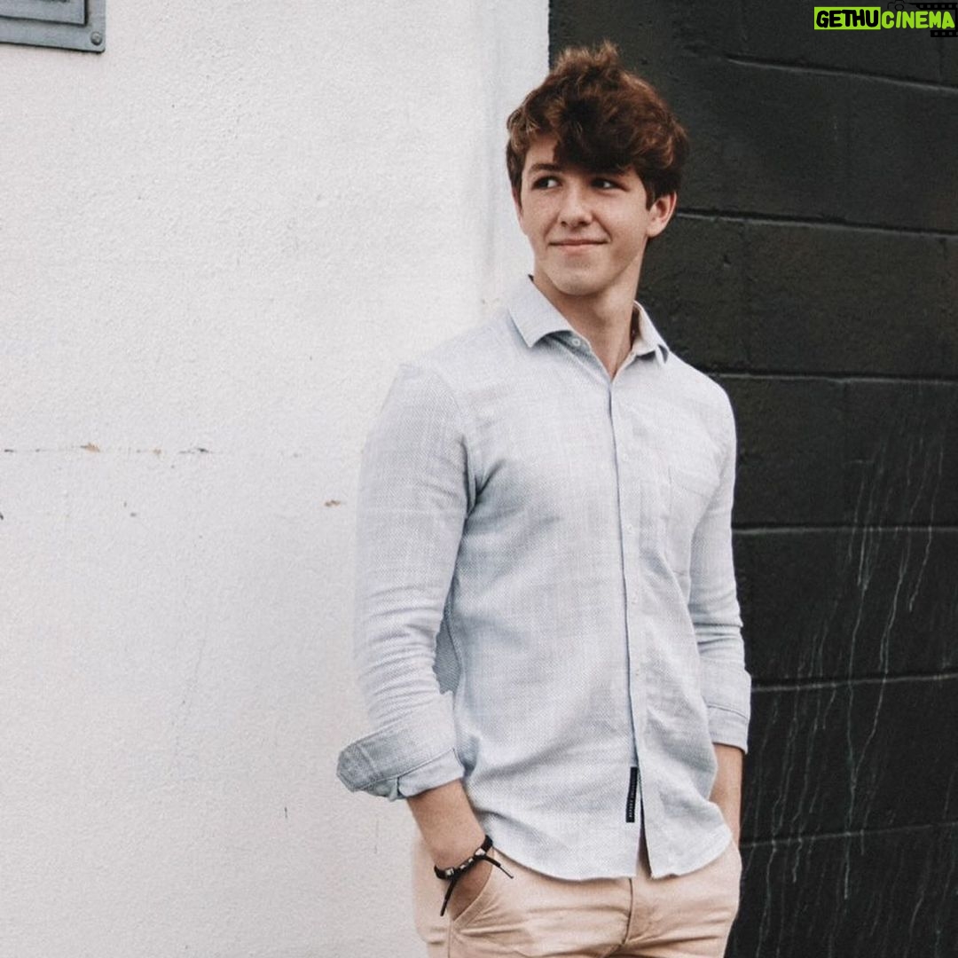 Ethan Wacker Instagram - Not only am I wearing a shirt in this photo, but it’s collared. Big day for me