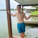 Ethan Wacker Instagram - Lake day w the fam #shotbymom