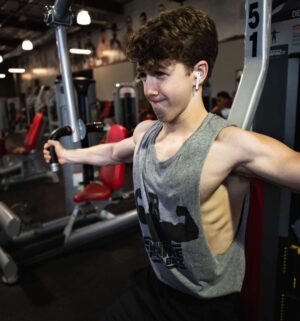 Ethan Wacker Instagram - A lot of people have been asking me for my workout routine. This is my chest workout. KEEP IN MIND I AM NOT A TRAINED PROFESSIONAL!! I am just someone who works out a lot and this is what works for me: •Start with 5-10 mins of stretching
•Flat Bench Press: 5 sets 8-10 reps per set. 2 sets of pause reps at the end with reduced weight, 8-10 reps per set.
•Incline Dumbbell Bench Press: 5 sets, 10-12 reps per set
•Chest Flys: 5 sets, 10-12 reps per set
•Chest Press Machine: 3 sets, 10-15 reps per set
•Dips: 3 sets, to failure each set
•Cable Flys: 3 sets, 8-10 reps per set.

Lmk in the comments if you want to see the workouts I do for back and biceps, shoulders, and abs. I’ll get back to doing legs soon, still got about a month or so until I can start using my leg in workouts.