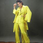 Eugene Lee Yang Instagram - Governors Awards 💛 styling by @colinmanderson makeup by @ariannachayleneblean hair by @daviddanggg photos by @jdrenes suiting by @landerosnewyork necklace by @misterpurl rings by @christinebukkehave shoes by @unitednude x @shaunross