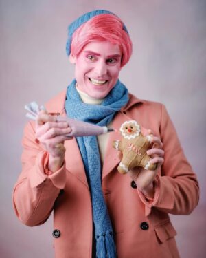 Eugene Lee Yang Instagram - 🍬 GUMLEE 🦇
#halloween #fionnaandcake #adventuretime #eugenoween 

Photos by @jdrenes 
Makeup & Hair by @ariannachayleneblean