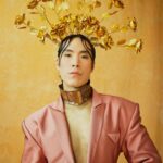Eugene Lee Yang Instagram - ✨STAY GOLD✨ #goldgala @goldhouseco portraits by @danielseunglee styling by @colinmanderson makeup by @ariannachayleneblean hair by @daviddanggg look & shoes by @houseofharryhalim @harryhalim headpiece by @laureldewitt jewelry by @azitamirjewelry bag by @kristinakofficial