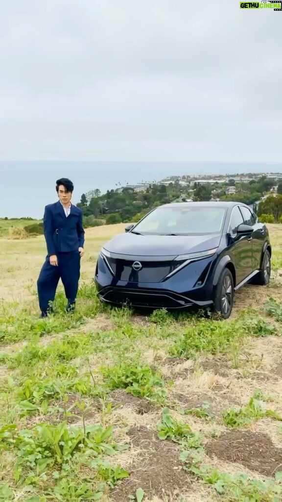 Eugene Lee Yang Instagram - Dream Car Contender 4️⃣: the all-new Nissan Ariya! I brought @NissanUSA’s gorgeous crossover SUV as my date to my friend’s wedding 👰🏻‍♀️ - do you think this might be my one true car? Congratulations to YB & Herbert! 🎊 #NissanPartner