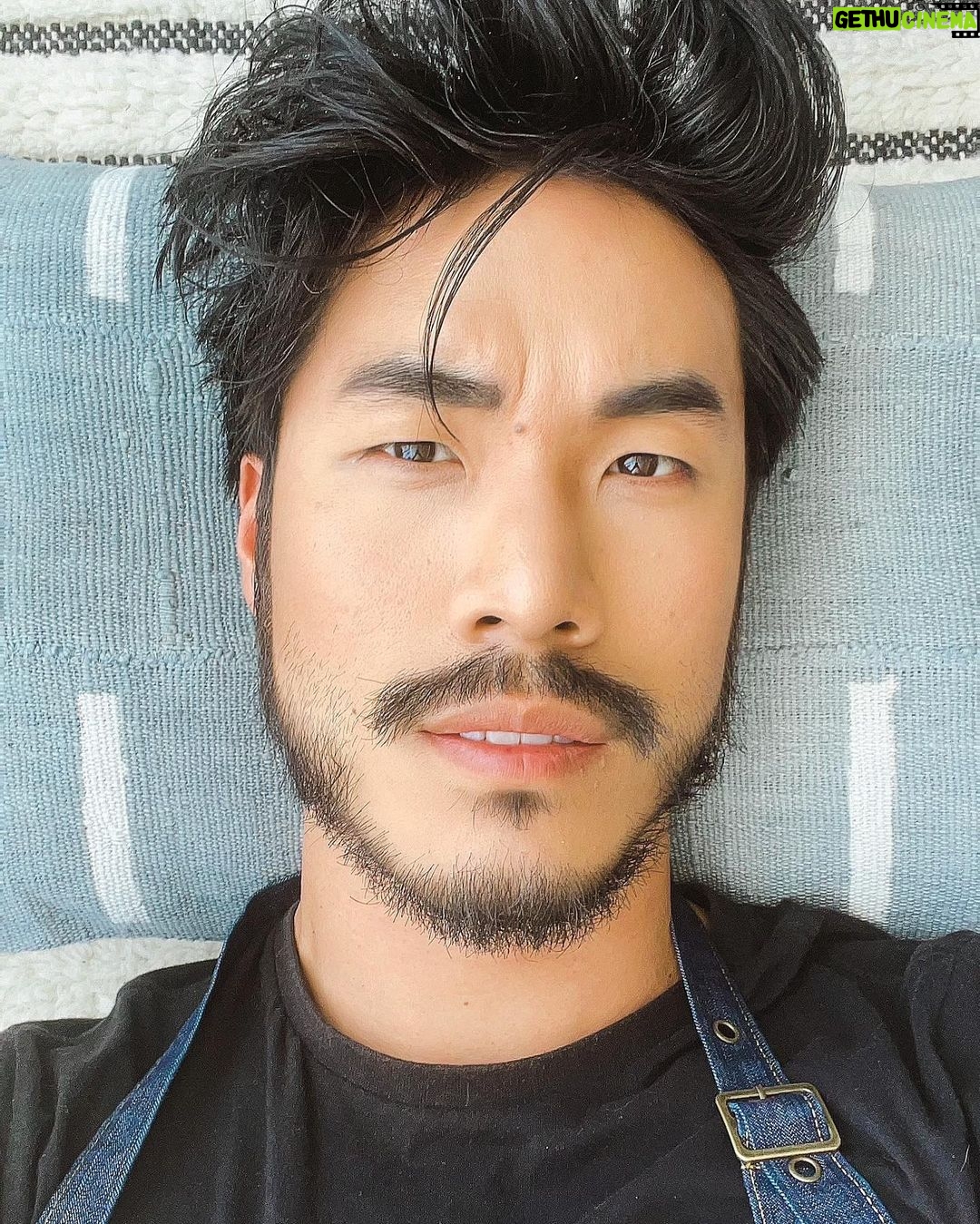 Eugene Lee Yang Instagram - 3 unreleased 2021 pics my mom said are “handsome” and 3 she thinks are “weird”